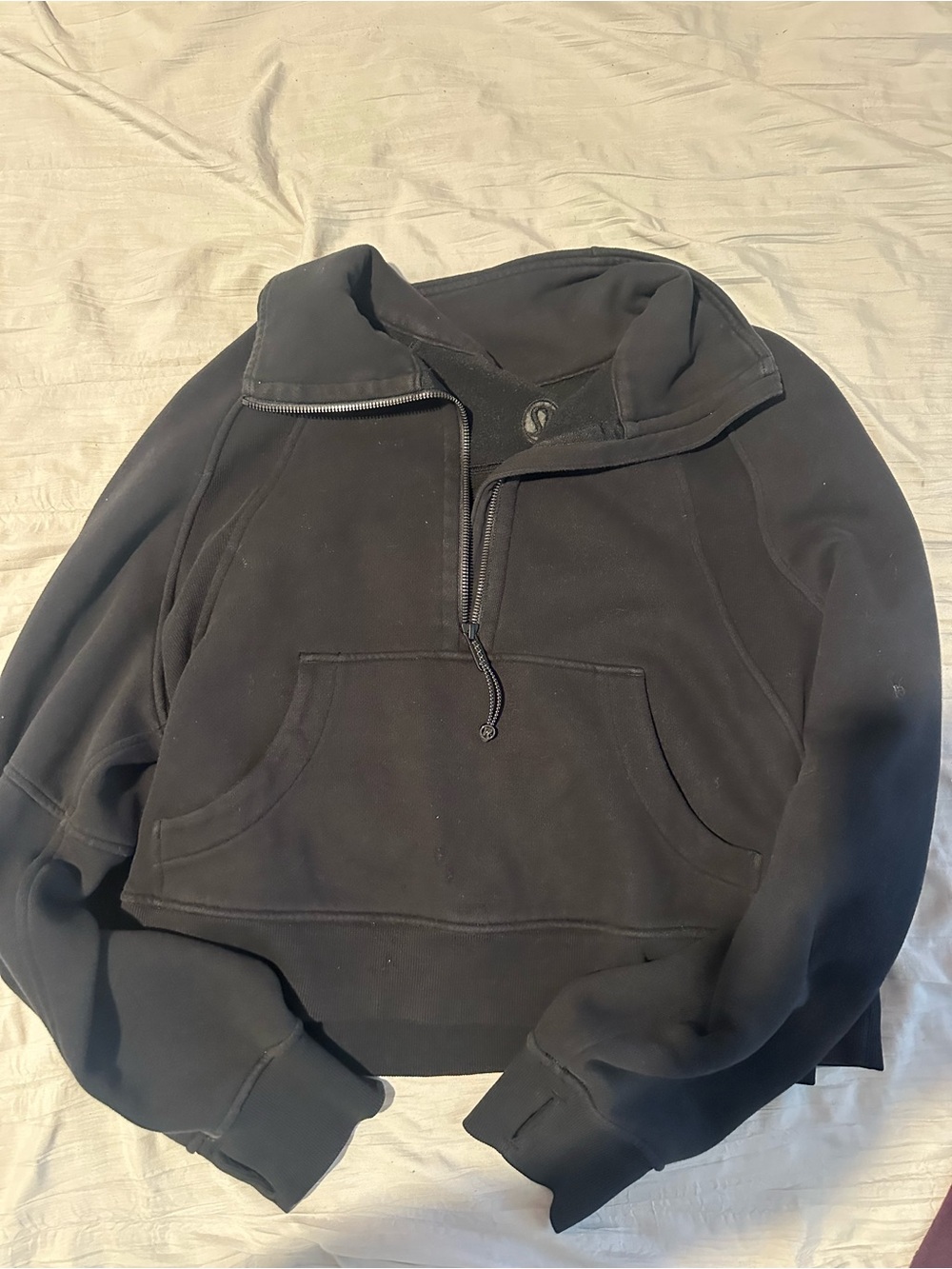 Lululemon Black Scuba